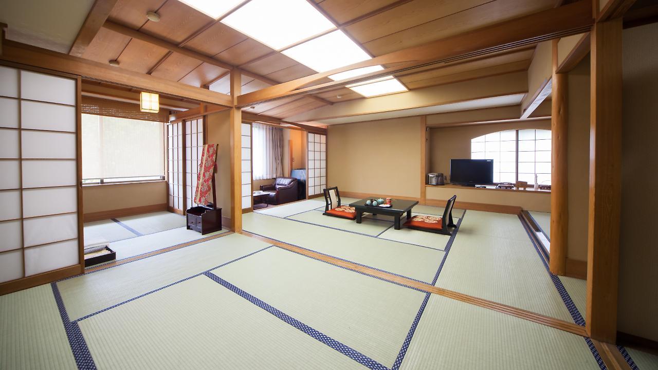 Yugashima Tatsuta Hotell Izu  Exteriör bild