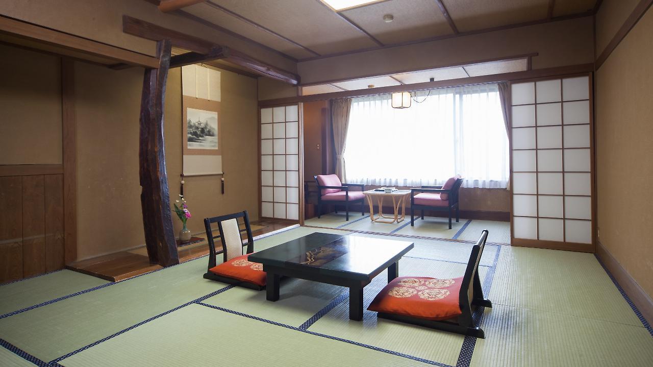 Yugashima Tatsuta Hotell Izu  Exteriör bild